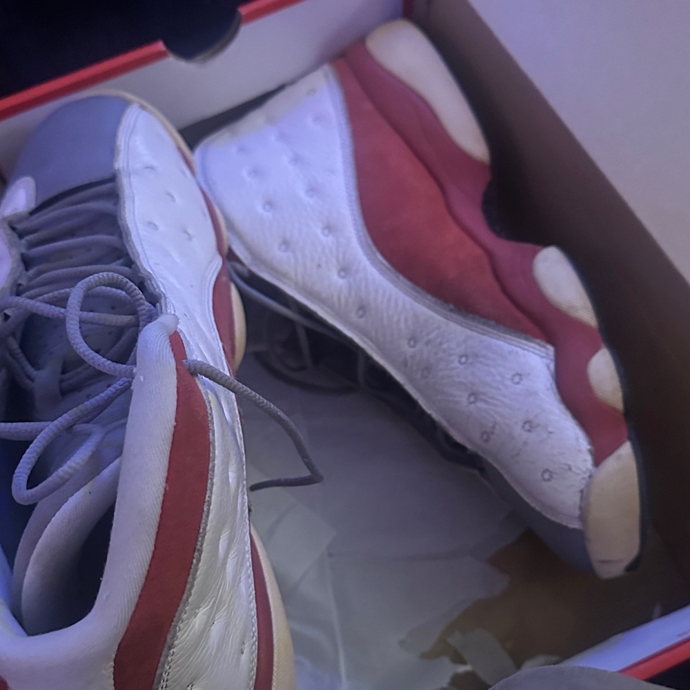 Red and White retro Jordan 13’s men’s size 12 lightly worn in great condition